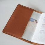 Protège-passeport en cuir personnalisable